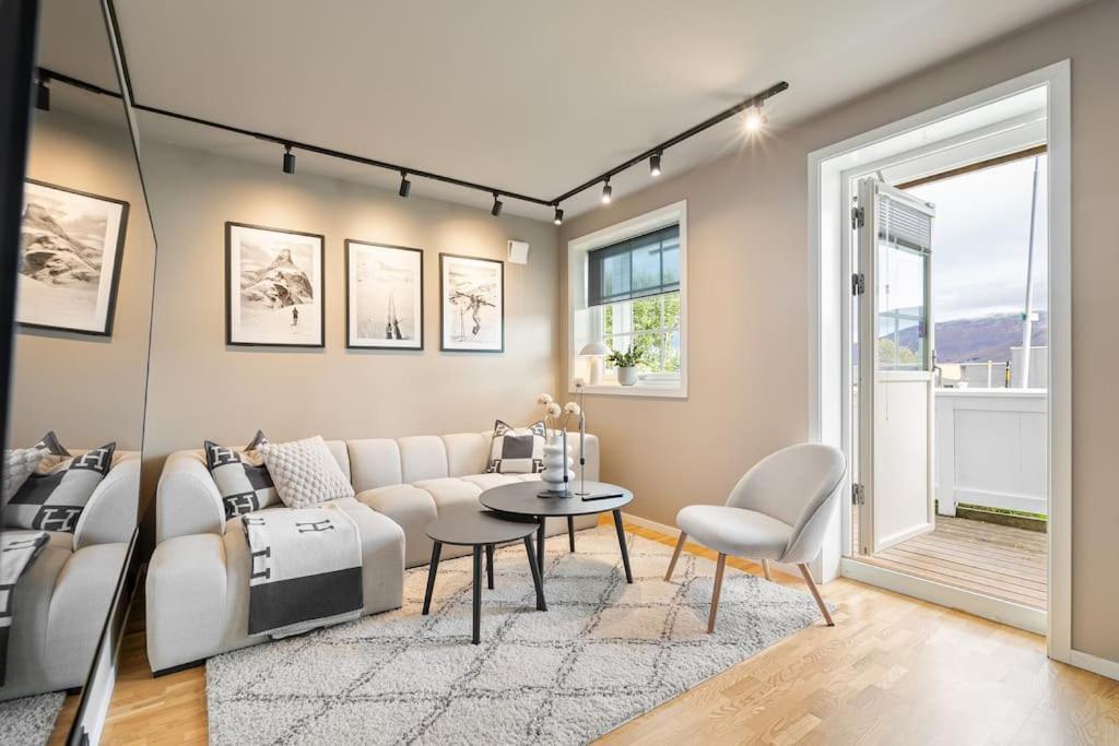Aurora Luxury Apartment Тромсьо Екстериор снимка